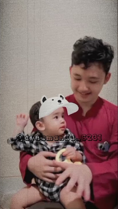 ALWI ASSEGAF GENDONG BAYI SIAPA YAA??? LUCU BANGETT ♡ 😗