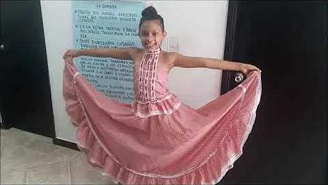 LA CUMBIA Laura Pelaez Silvera
