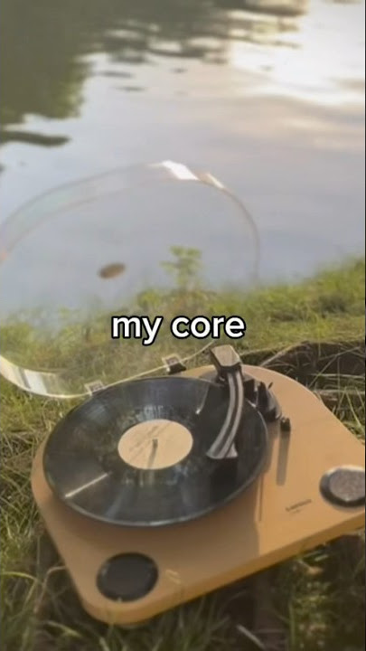 my core feels like 🌻#shorts #mycore #tiktoksongs #moominisun #singersongwriter #musicartist #music