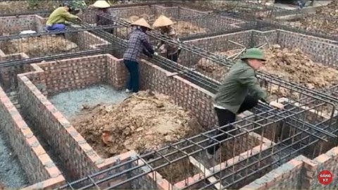 Cắt đục đầu cọc bê tông, thi công nền móng vững chắc nhất của những người thợ xây Việt Nam