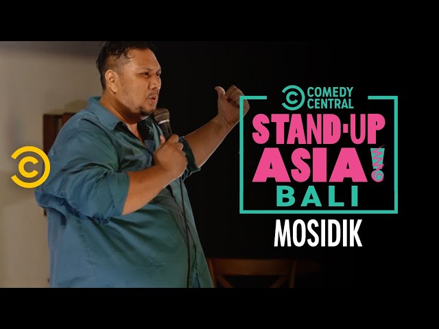 Mo Sidik : Expats in Bali is SO WEAK! | Stand up Asia: Bali #4 class=