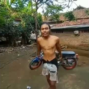 Story wa viral terkini koe tak sayang sayang dory harsa
