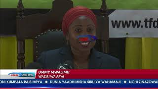 Waziri wa Afya Ummy Mwalimu amepokea cheti cha utambuzi kutoka Shir...
