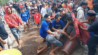 Topengan Trisno Budoyo.( Kendang e mumbuL). #trisnobudoyo #trowulan #kemasan 