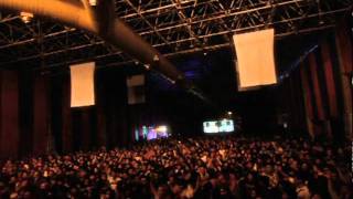 Electric Eel Shock "Out of control" LIve in Hanoi December 3 2011