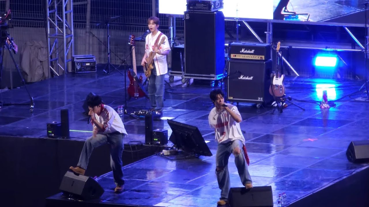 250515 경희대학교 축제 엔플라잉 - Bluemoon #NFlying