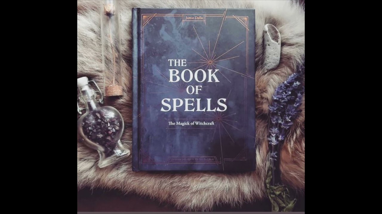 The Book of Spells by Jamie Della: 9781984857026 | :  Books