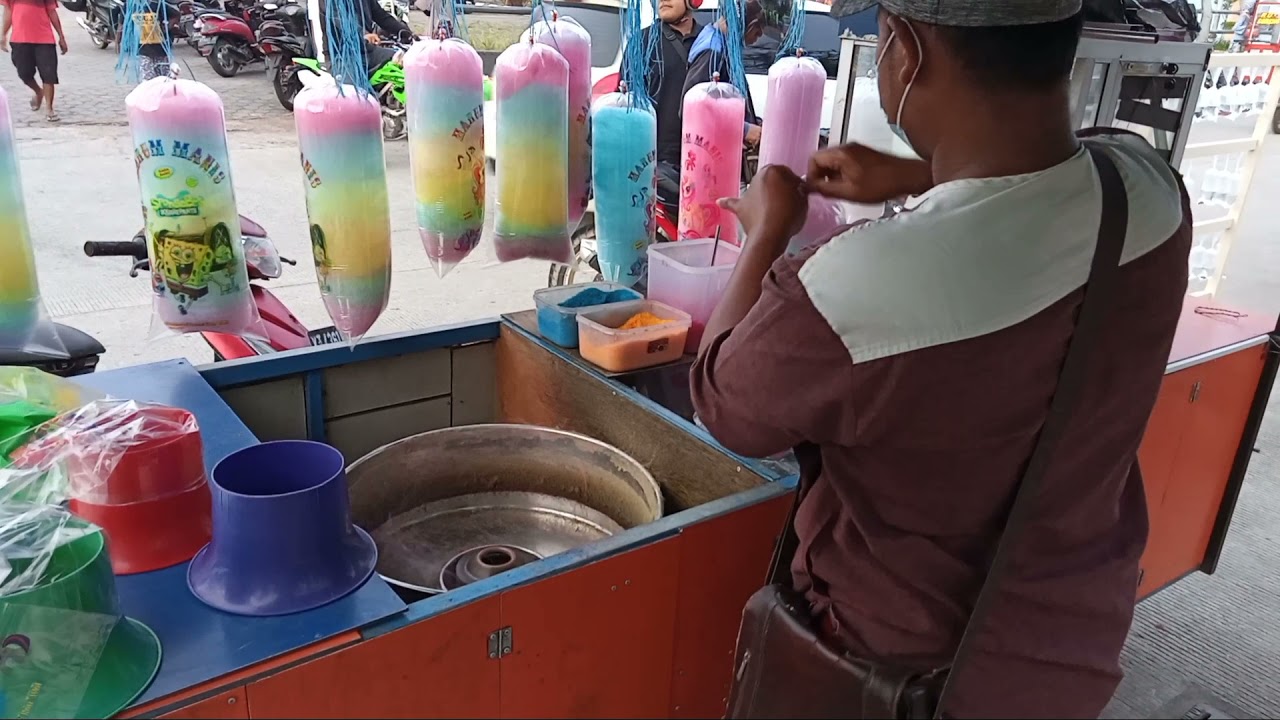 Proses Pembuatan Arum Manis Warna Warni || Enak Tenan