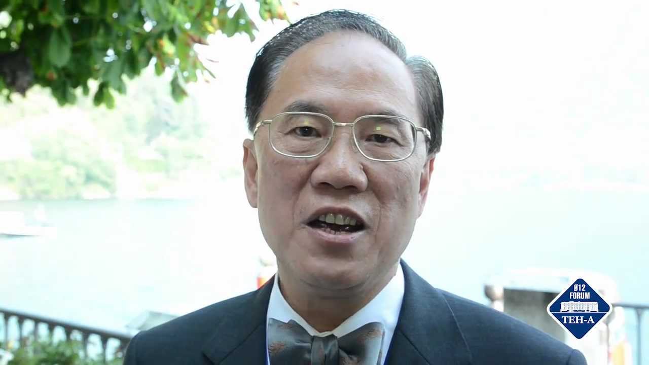 The future in 1 minute. Donald Tsang at The European House - Ambrosetti 2012 [EXCLUSIVE][VIDEO]