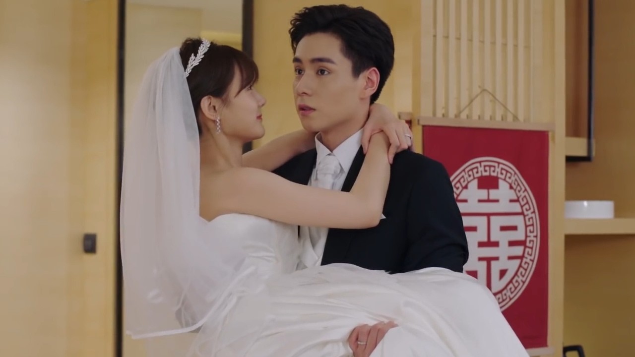 大婚夜男主角錯闖大嫂房間，慌忙回房後，迫不及待與妻子圓房！ 💗 中國電視劇    💗偶像劇