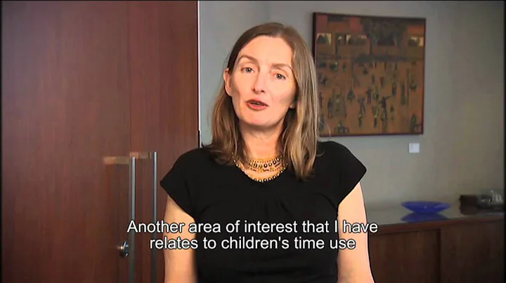 Dr Jennifer Baxter talks about her research into f...