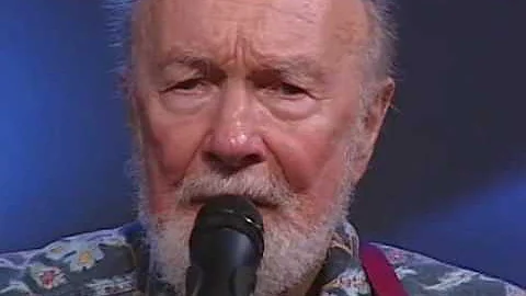 Pete Seeger - A Performance of His Most Beloved Fo...