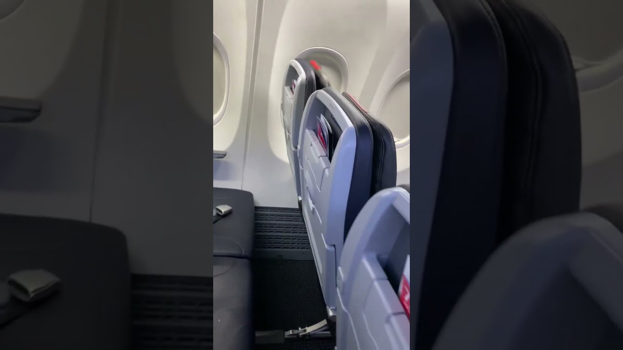 Quick Look American Airlines Economy Class 737MAX8