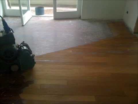 Parquet lamatura verniciatura pavimento in legno iroko massello ... Colorare parquet legno