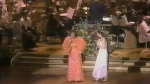 Crystal Gayle & Loretta Lynn at boston pop loretta