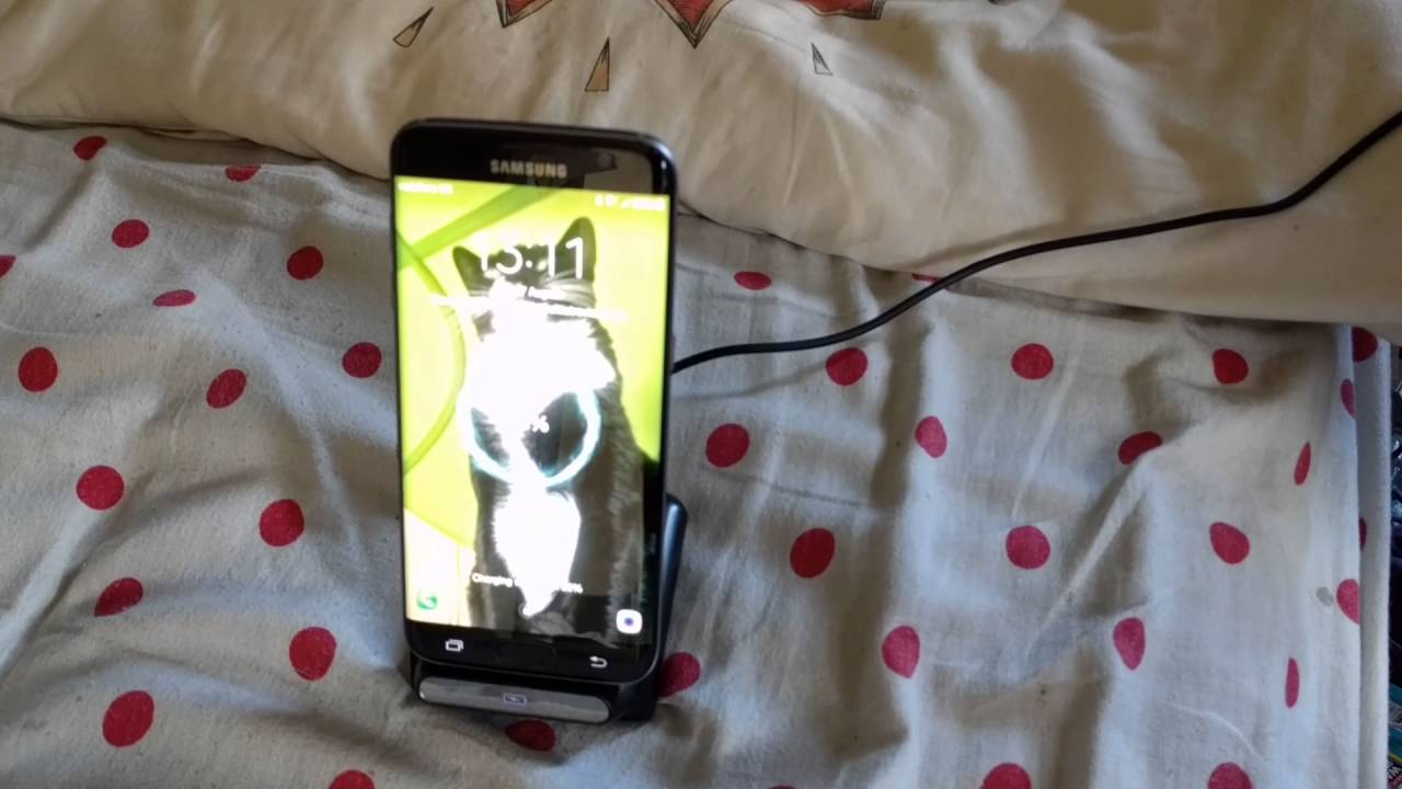 Samsung Galaxy S7 Edge wireless charging animation