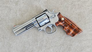Smith & Wesson 686 no dash with combat grips
