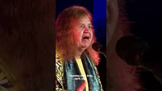#WilliamBarton takes the stage with his mother, #AuntyDelmaeBarton, for Generations and Dynasties. 👏
Acclaimed didgeridoo player, multi-instrumentalist and composer, William Barton converses with his mother, Aunty Delmae Barton. A celebrated singer, songwriter, poet and visual artist in her own right. Moderated by Rhyan Clapham (DOBBY).
Generations and Dynasties delves deep into the heart of First Nations storytelling, a tradition passed down through generations. It’s a celebration of the profound connections that have shaped each family member’s creative journeys.
Recorded by Sydney Opera House and presented by NITV.
Carnavon Calling by William Barton and Delmae Barton
Bushfire Requiem by William Barton and Veronique Serret
Dreamtime Dawning by William Barton, Delmae Barton and Veronique Serret
Kalkadungu Yurdo by William Barton
Didge Fusion by William Barton #WilliamBarton takes the stage with his mother, #AuntyDelmaeBarton, for Generations and Dynasties. 👏