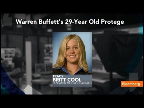 Video: Ta 29-letna deklica s kmetijo bo prevzela Warren Buffett-jevega 300 milijard ameriških korporacijskih imperijev