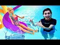 Барби и Кен в аквапарке! Супер горки с волнами - Развлечения для всей семьи