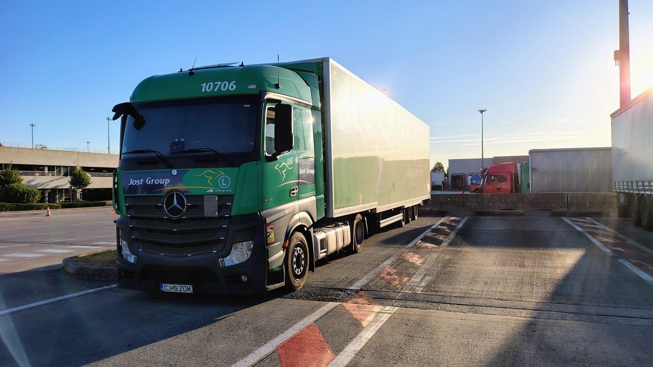 Cum este după o lună pe camion