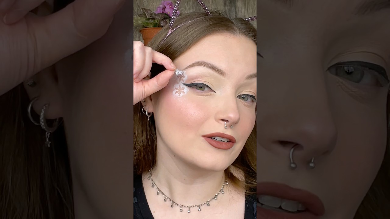 ICY SNOWFLAKE GLITTER EYE MAKEUP!!❄️ #makeuptutorial #eyemakeup #makeup