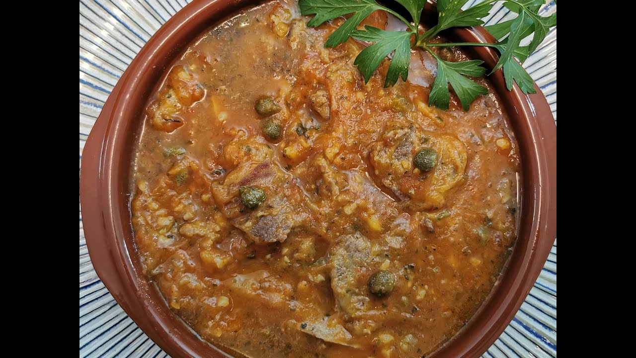 LENGUA DE CERDO EN SALSA CON ALCAPARRAS