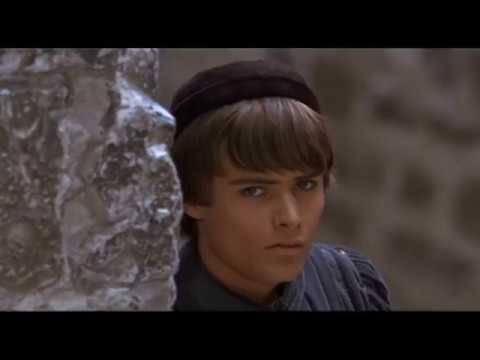 Honest Trailers- Romeo and Juliet (1968)