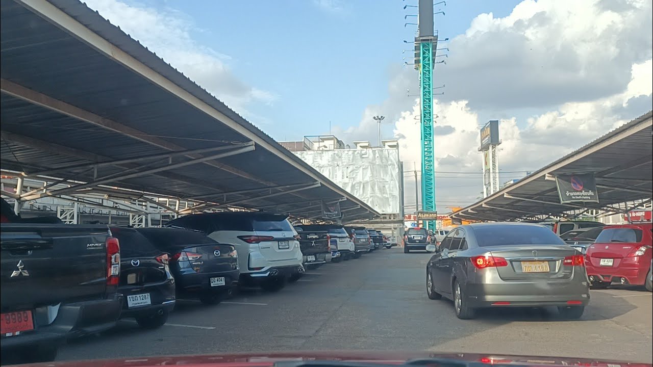 คนลาวเดินทางจากนครเวียงจันทน์ ไปเทสโก้โลตัส จังหวัดหนองคาย Tessco Lotus (วันที่ 11 พ.ค 2566)