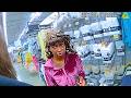 Dumb professional Shoplifter Gets Caught In The Act