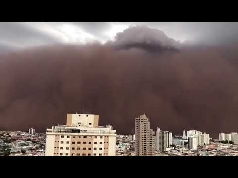 Tempestade de poeira 'engole' Franca, no interior de SP