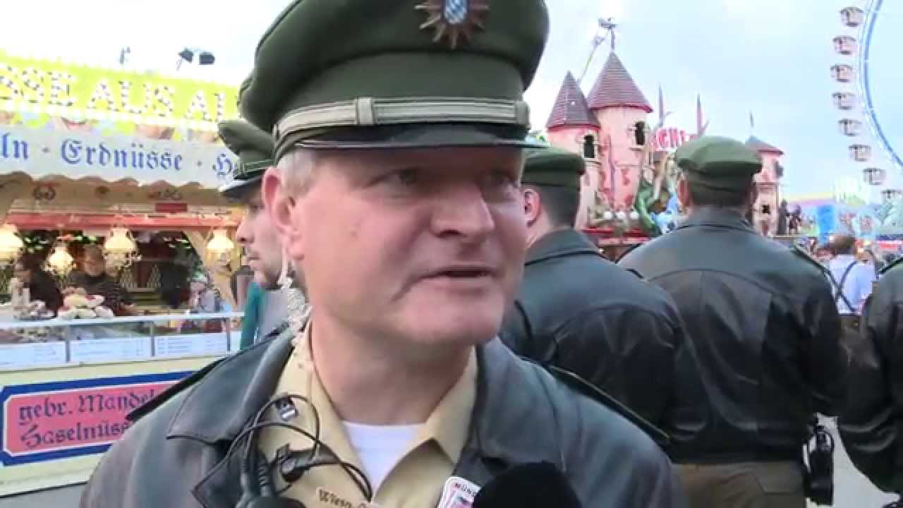 Oktoberfest 2014: Ein Abend mit der Wiesn-Polizei