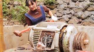 The genius girl repaired the smoking motor at the construction site