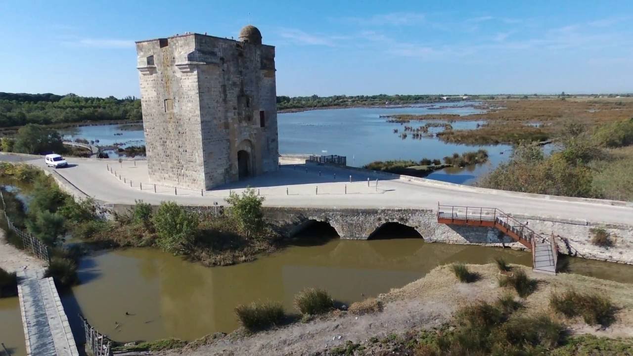 aigues mortes tour carbonniere