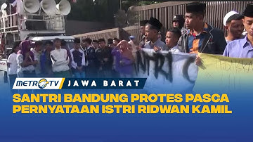 Ratusan Santri Geruduk Rumah Ridwan Kamil