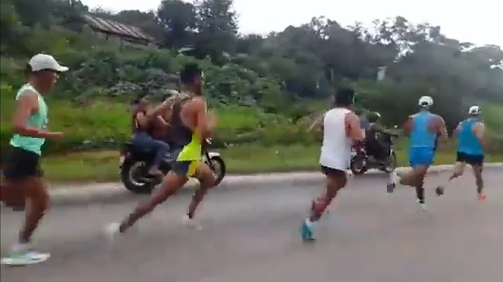 Carrera pedestre 10K de Villa Tunari, Bolivia (Vid...