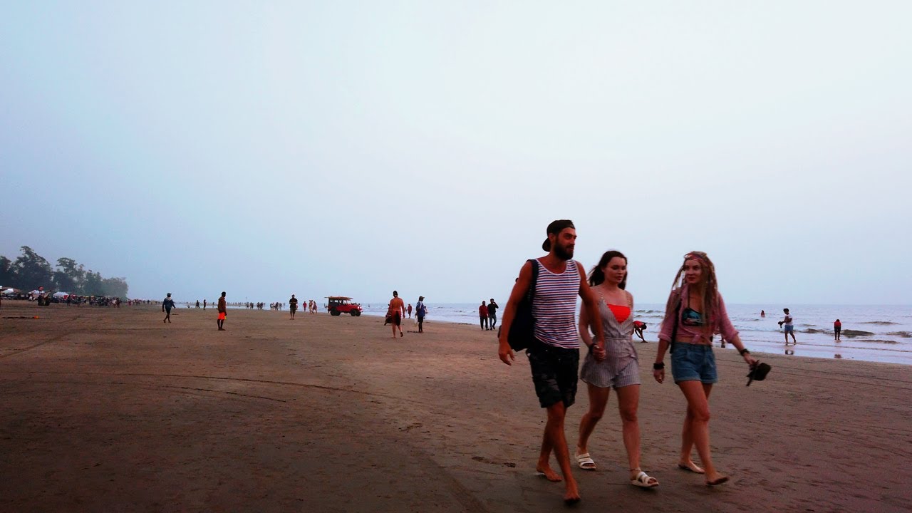 4K GOA TOUR, Arambol Beach Sunset Walk - 3D AUDIO | 23 December 2021 | ASMR Binaural Ocean Sounds