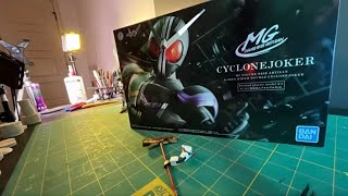 MG Kamen Rider Cyclone Joker: Stop Motion Animated Model Kit