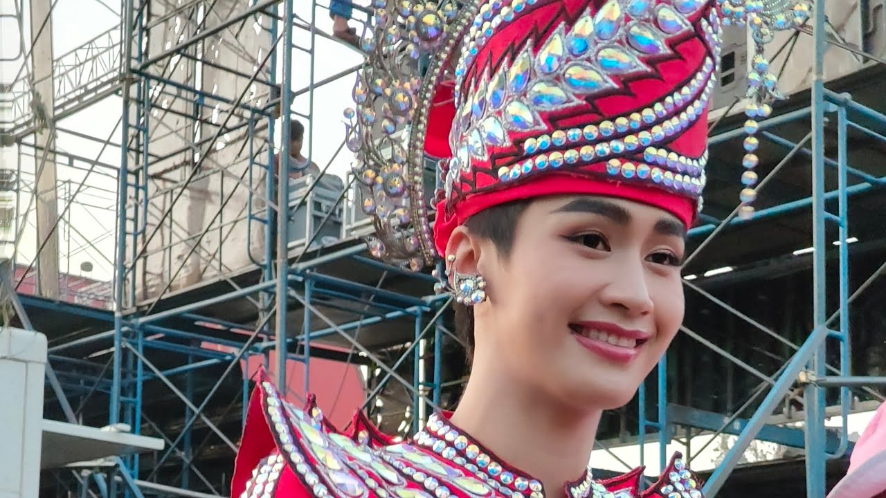 น้องหมูหยอง❤️น่ารักมาก❤️เต้ยลาที่เฉลิมพระเกียรติ บุรีรัมย์‼️