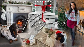 HUGE Present Suprises, Christmas Eve Shopping, Christmas Day & more! | VLOGMAS Episode 5 screenshot 5