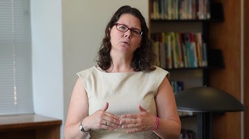 Writing a Strong Thesis Statement - Emily Blanck, Rowan University