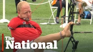 Archer with no arms wows at Parapan Am Games