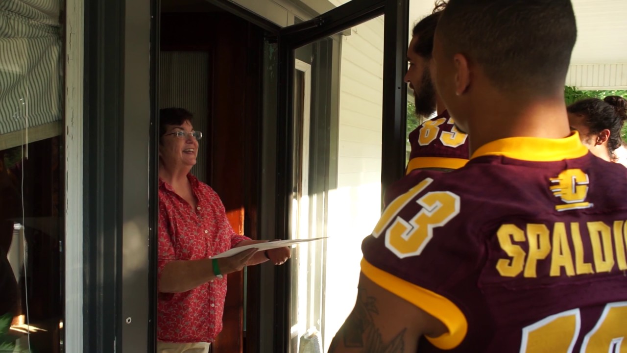 CMU football players make personal delivery