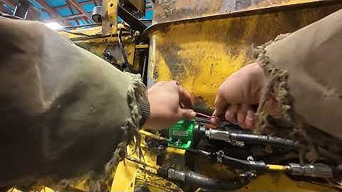 Back To Work On The U302 Diesel On A Snowy Day