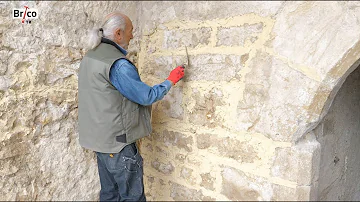 Comment faire les joints d'un mur en pierre intérieur ?