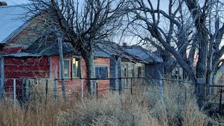 Sketchy Deserted Town Live