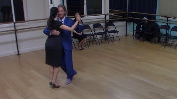 Argentine Tango beginner class with Miranda on walking 2