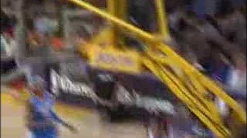 Lamar Odom & the Showtime Lakers on the Break