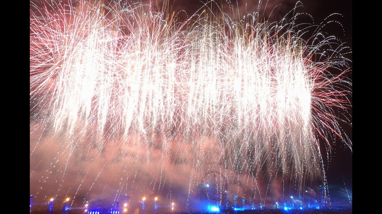 勝毎花火大会22の日程と穴場スポット 有料観覧席や駐車場は 季節お役立ち情報局 勝毎花火大会22の日程と穴場スポット 有料観覧席や駐車場は 季節お役立ち情報局