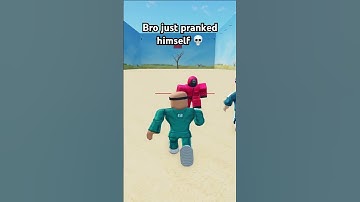 He pranked himself in Roblox Squid Game ☠️ #roblox #funny #squidgameroblox #squidgame #squidgame2